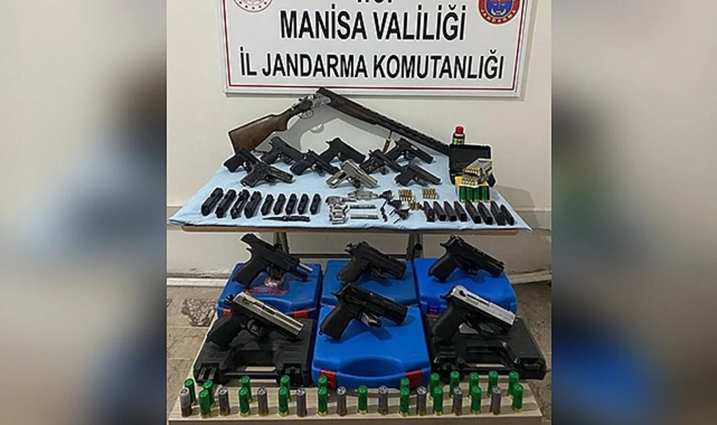 Torna Atölyesini Silah İmalathanesine Çevirmiş