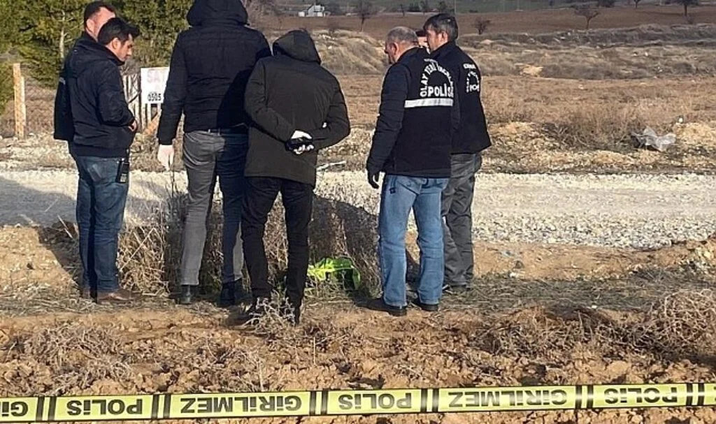 Uşak'ta Çanta İçerisinde Bebek Cesedi Bulundu