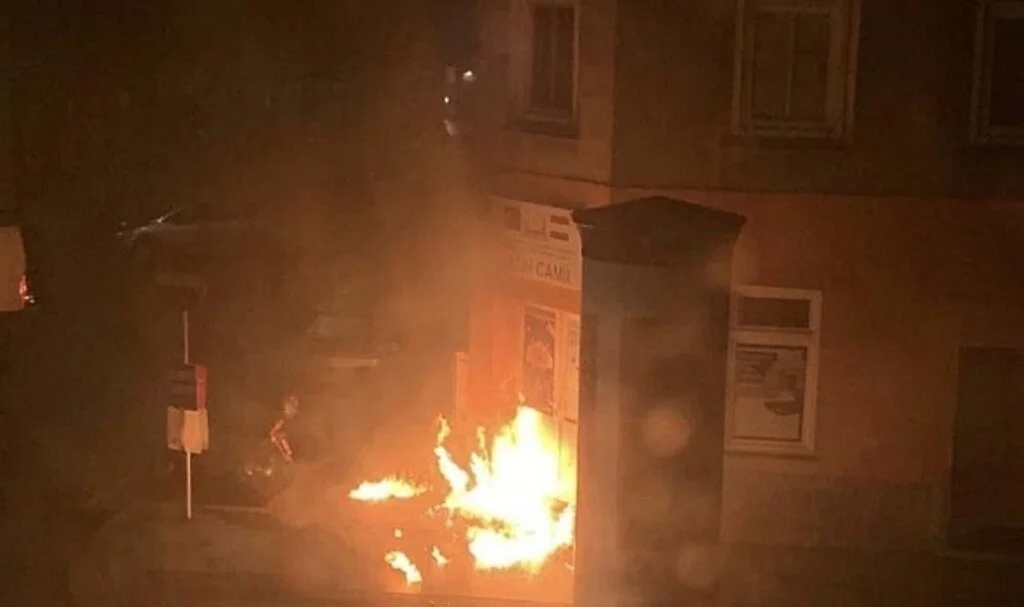 Viyana'da Camide Yangın