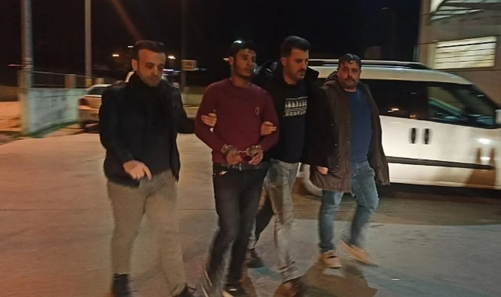 Yabancı uyruklu şahıslar kavga etti: 2 yaralı