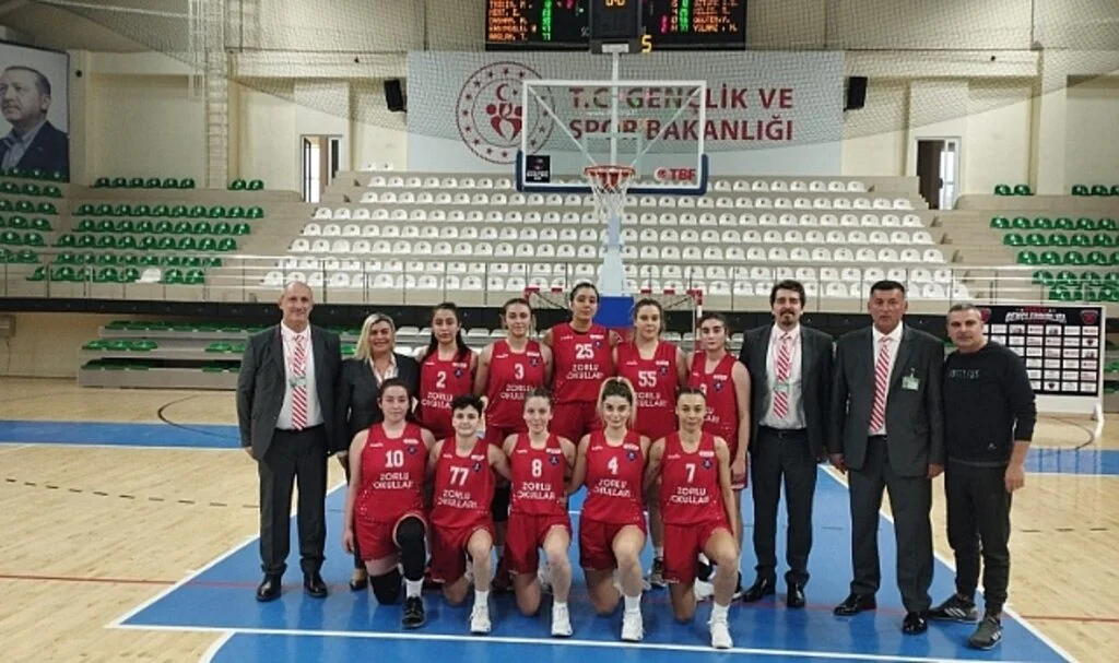 Zorlu'nun Kızları Play-Off İçin Avantaj Yakaladı