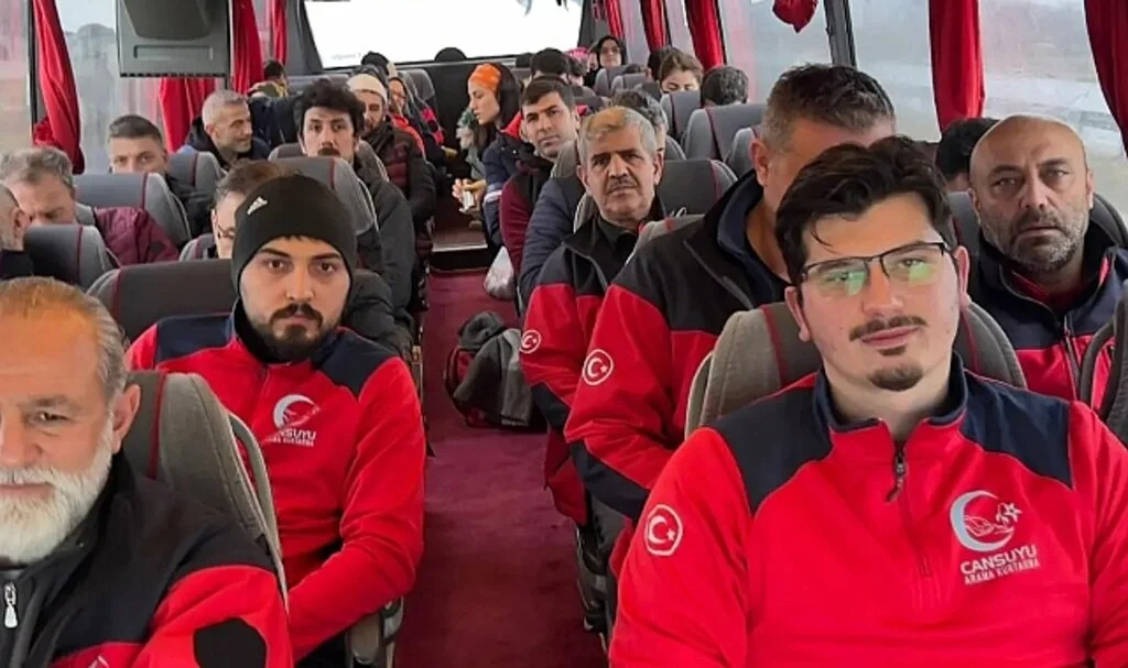 19 Mayıs İlçesinden Deprem Bölgesine Yardım