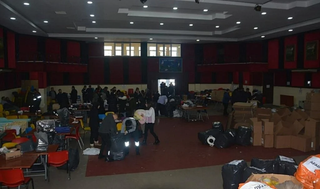 19 Mayıs'tan Deprem Bölgesine 5. Yardım TIR'ı 