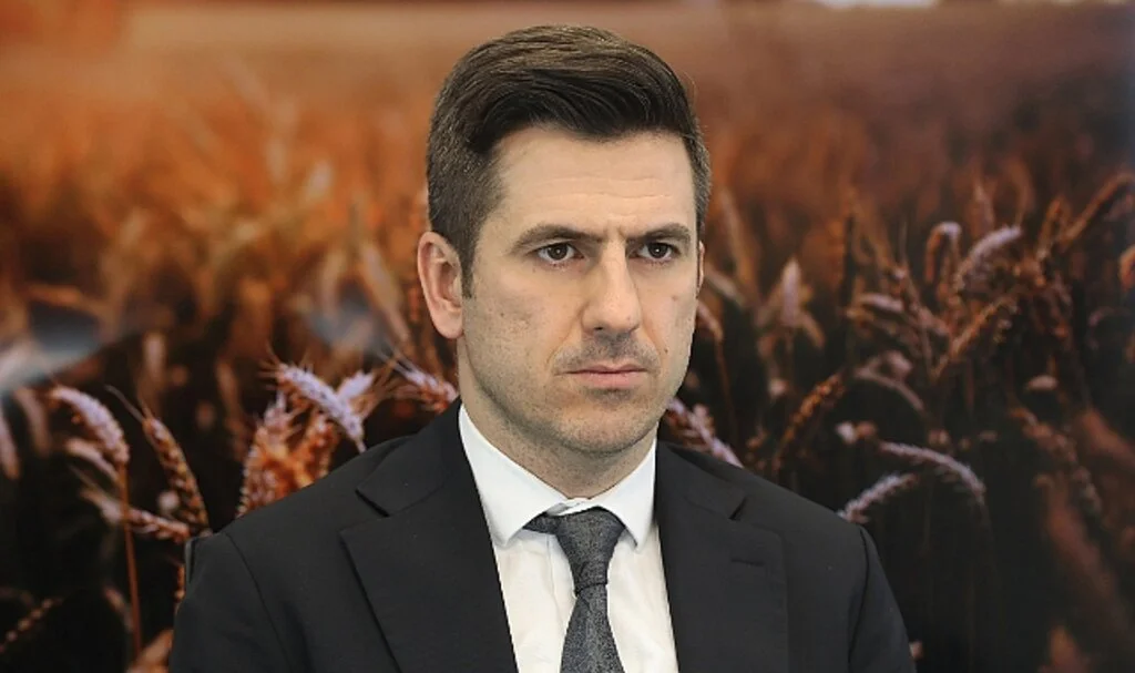 20 TIR Dolusu Un Deprem Bölgesinde 