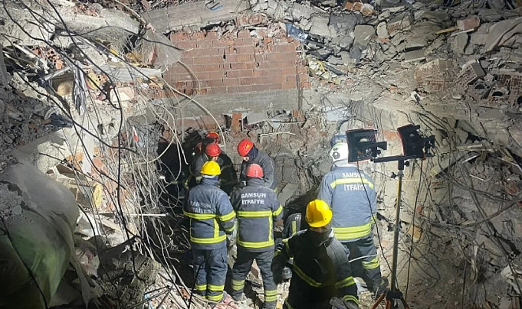 70 Saat Sonra Hayata Tutundular