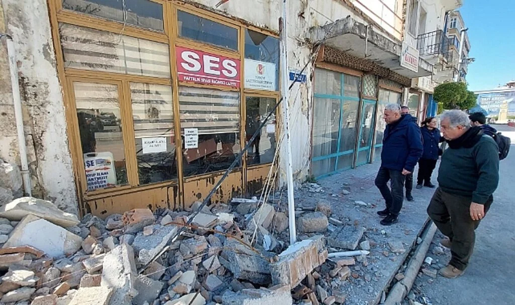 Afet Bölgesindeki Gazetecilere Ziyaret