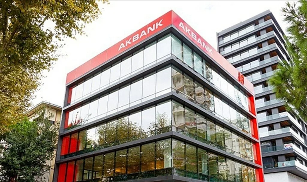 Akbank Hisse Başı Net 1,56 Lira Temettü Dağıtma Kararı Aldı