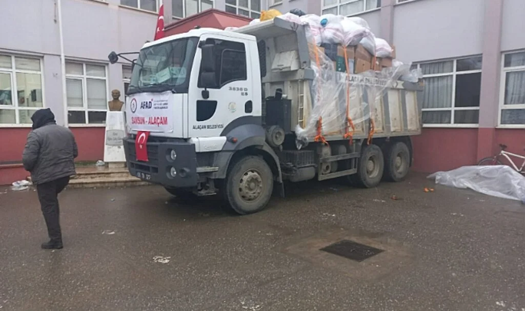 Alaçam'dan Deprem Bölgesine Yardım