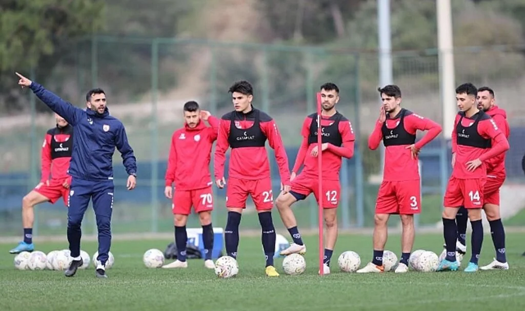 Altınordu Kadroyu Daraltıyor