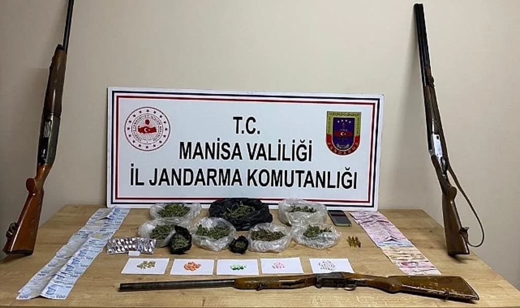 Araçla Uyuşturucu Ticareti Jandarmaya Takıldı