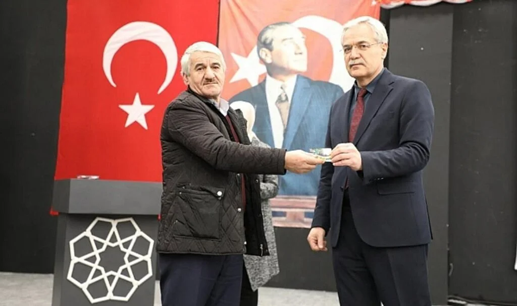 Atık Toplayarak Kazandıkları 2 Bin 500 TL’yi Depremzedelere Bağışladılar