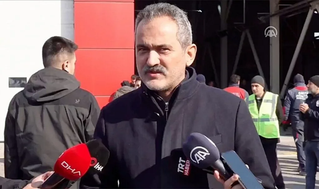 Bakan Özer'den Bu Yıl Yapılacak LGS ve YKS'ye İlişkin Açıklama