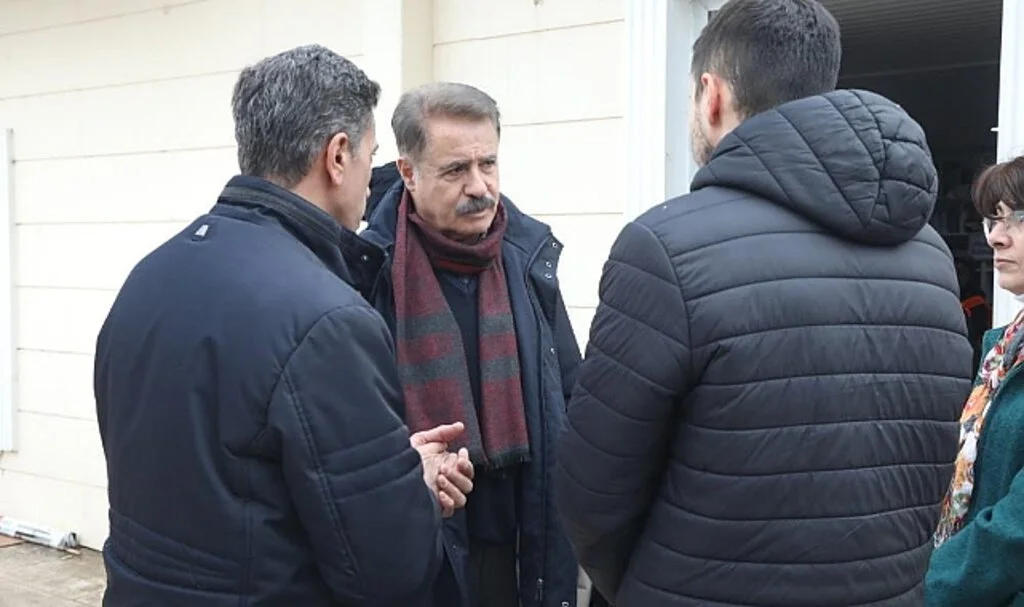 Başkan Deveci: “Yaralar Kapanıncaya Kadar Dayanışmaya Devam”