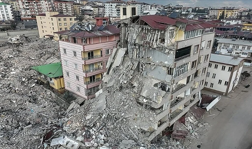 BM Habitat Direktörü Sharif, Daha Önce Böyle Bir Doğal Afetle Karşılaşmadığını Söyledi