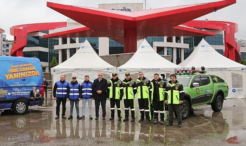 Canik Belediyesi Depremzedeler İçin Harekete Geçti