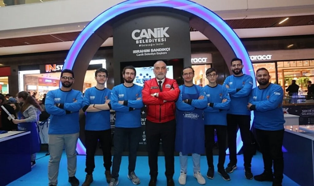 Canik'te Gençler Teknoloji Yetişiyor