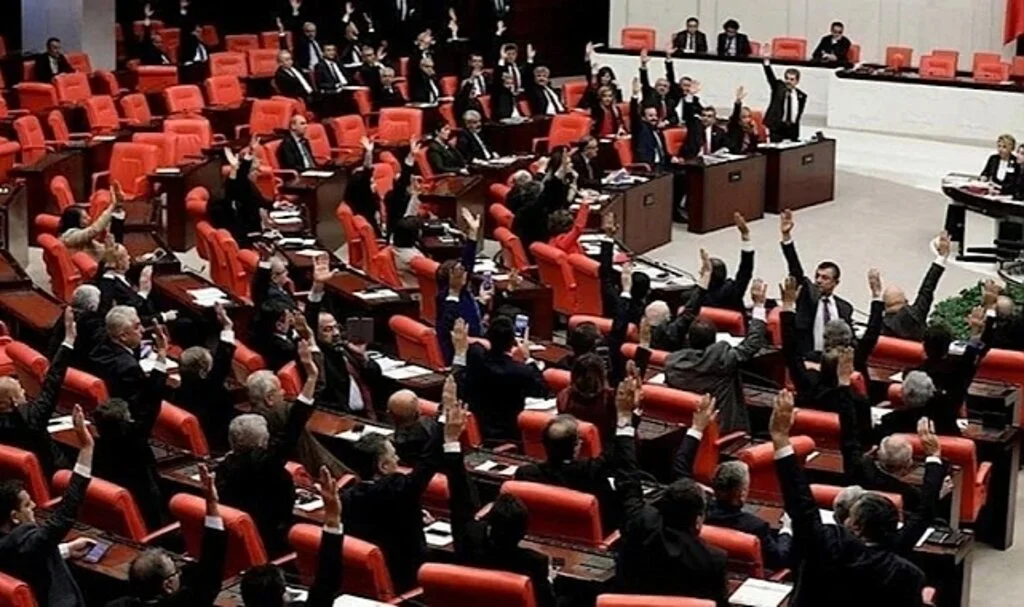 CHP Muğla Milletvekili Süleyman Girgin; “Esnafı EYT Kapsamına Almamak İçin Mi... 