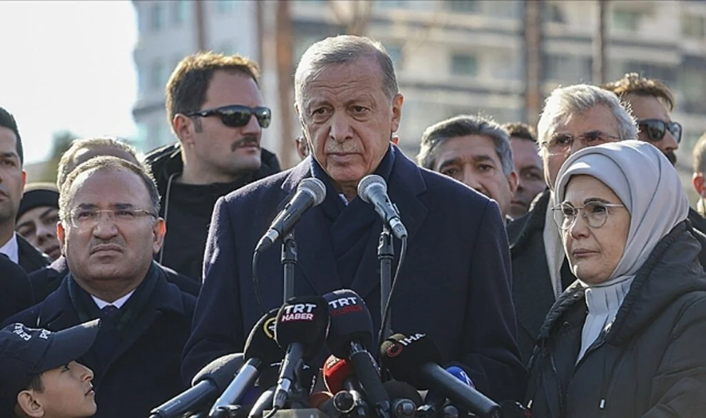 Cumhurbaşkanı Erdoğan: Depremzedelerimizin Hayatlarını Kolaylaştıracak Uygulamaları Birer Birer Devreye Alıyoruz