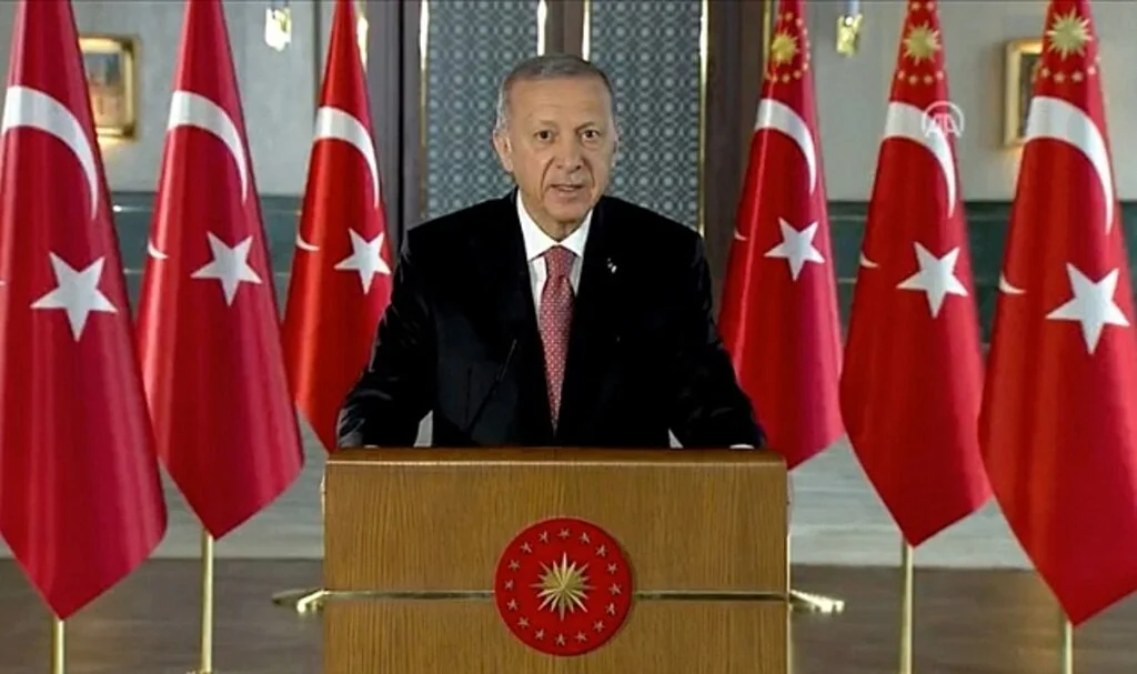 Cumhurbaşkanı Erdoğan: 'Türkiye Yüzyılı' Vizyonumuzu Gençlerimizle Birlikte İnşa Edeceğiz