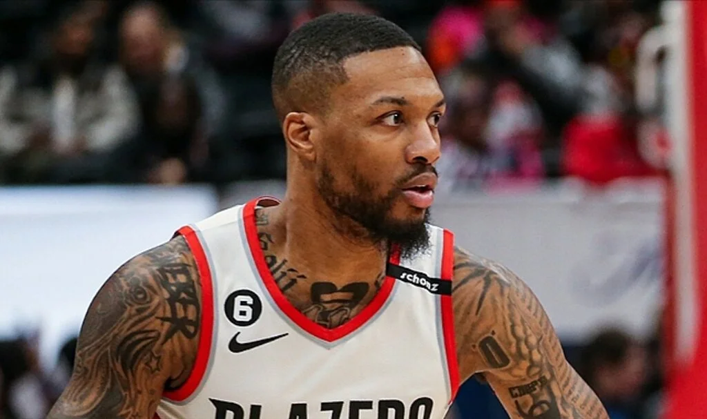 Damian Lillard 71 Sayı Attı, Blazers Farklı Kazandı