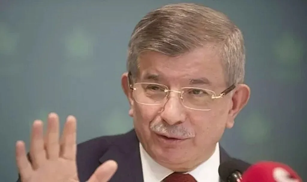 Davutoğlu: 'Daha Dün Erdoğan Bahçeli İçin Böyle Sesleniyordu'