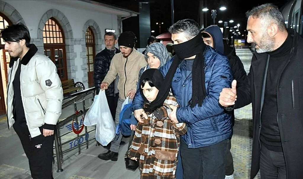 Deprem Mağdurlarını Taşıyan Dizel Tren Setleri Kırıkkale'ye Ulaştı