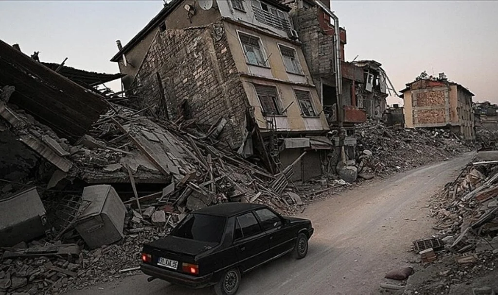 Depremden Etkilenen İllerdeki Alacaklı İdarelere Ödenecek Borçlar Ertelendi