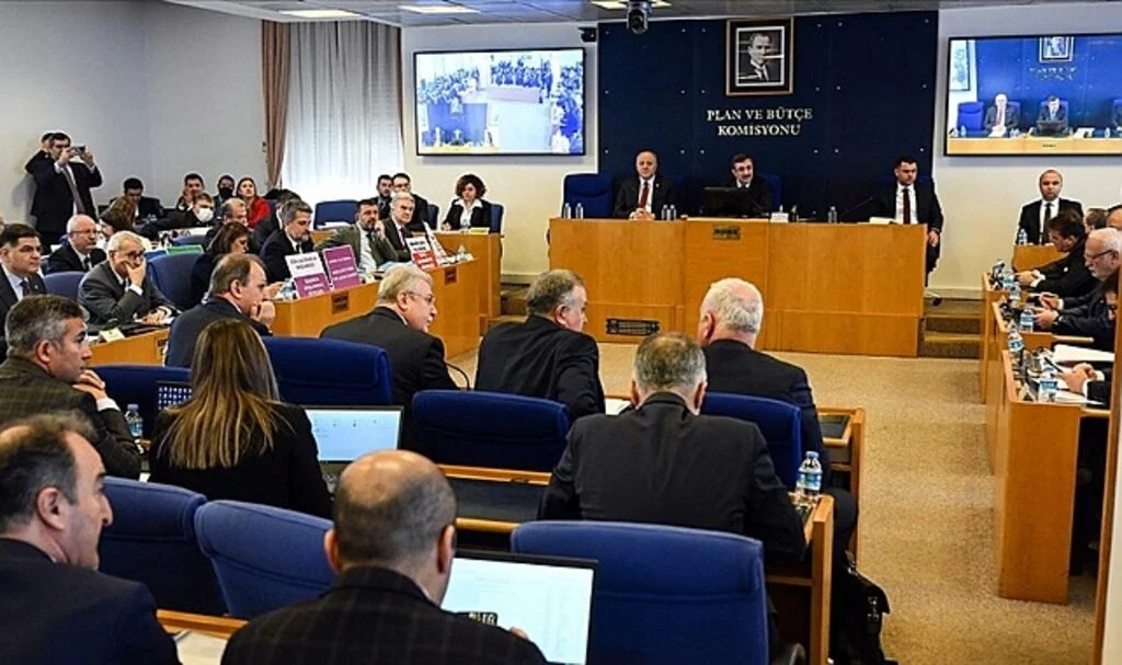 Emeklilikte Yaşa Takılanlara İlişkin Kanun Teklifi Plan ve Bütçe Komisyonunda