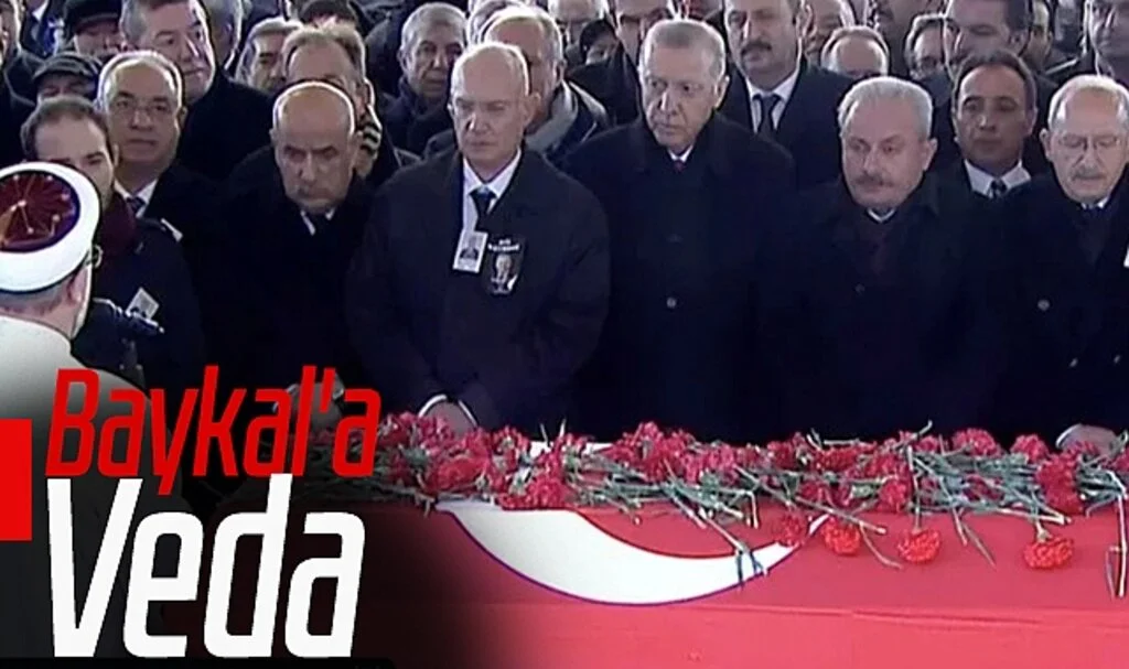 Eski CHP Genel Başkanı Deniz Baykal'a veda