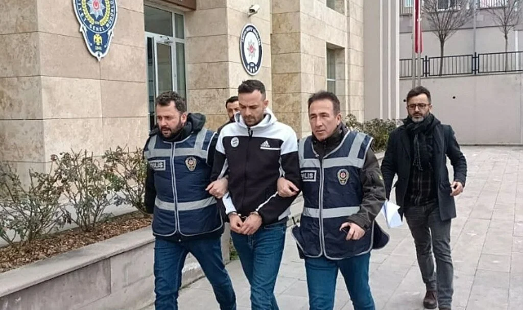 Firari Amasya'da Enselendi 