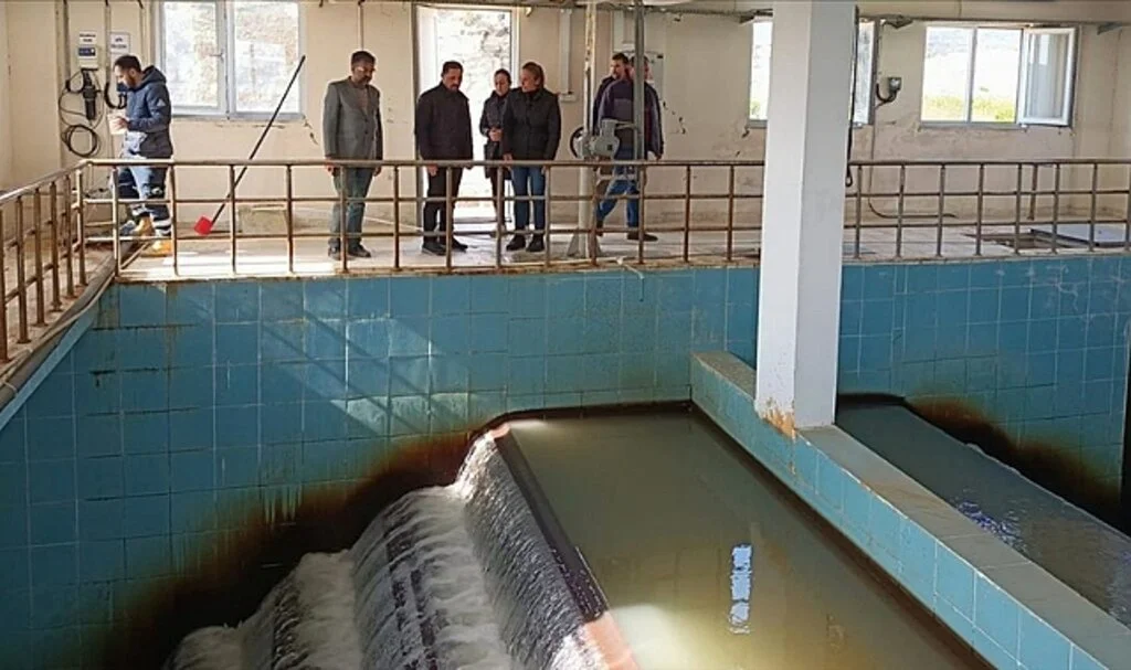 Hatay'da Çevre Temizliği ve Şebeke Suyu Temini Çalışmaları Devam Ediyor