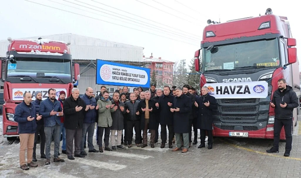 Havza'dan 4 Yardım TIR'ı Yola Çıktı 