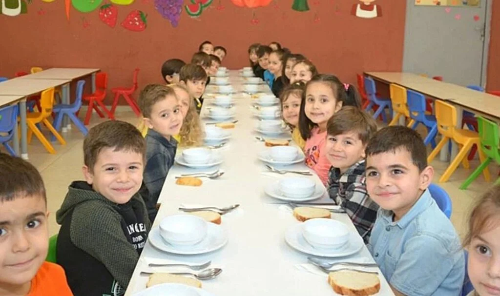 Hazırlıklar Tamam! "Ücretsiz Yemek" Uygulaması 6 Şubat'ta Başlıyor