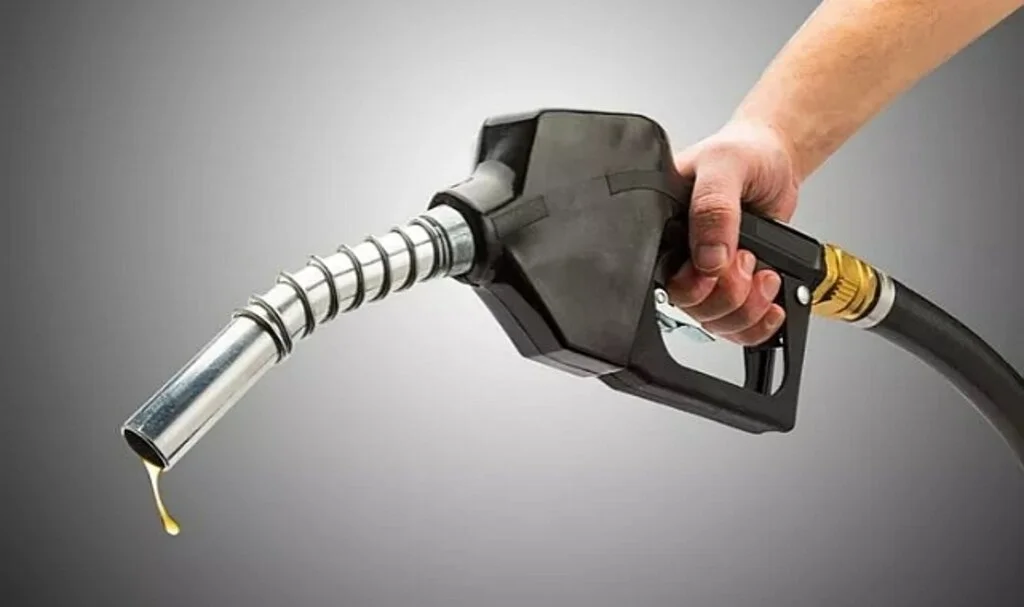 Hem Benzin Hem Motorin! İptal Edilmesi Bekleniyordu: Akaryakıta Çifte Zam… 
