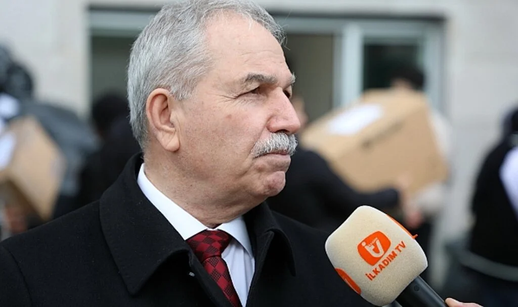İlkadımlı Kursiyerler Kışlık Ürün Dikiyor