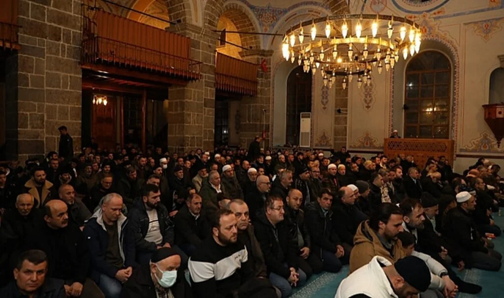 İlkadımlılar Büyük Cami'de Buluştular
