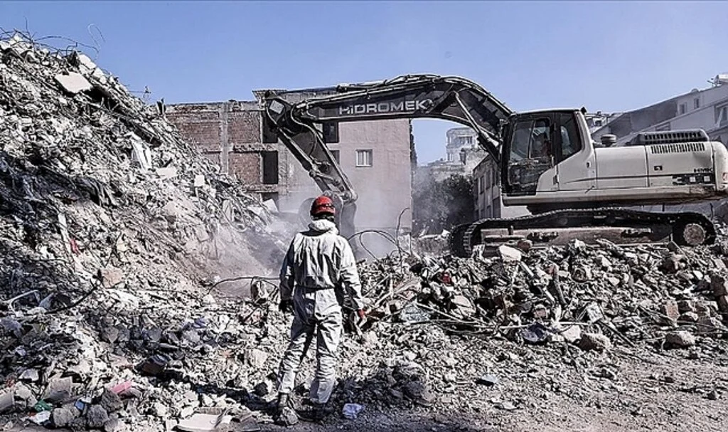 Kahramanmaraş Merkezli Depremlerde 20 Bin 870 Binada Enkaz Çalışması Yürütülüyor