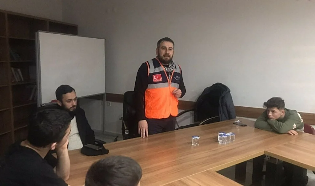 Kavak Güreş Eğitim Merkezinde "Afet Farkındalık Eğitimi" Düzenlendi
