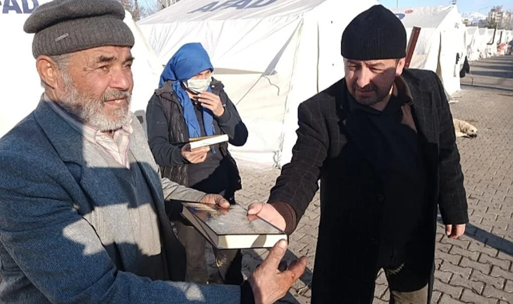 KAVSİYAD Yönetiminden Deprem Bölgesine Ziyaret