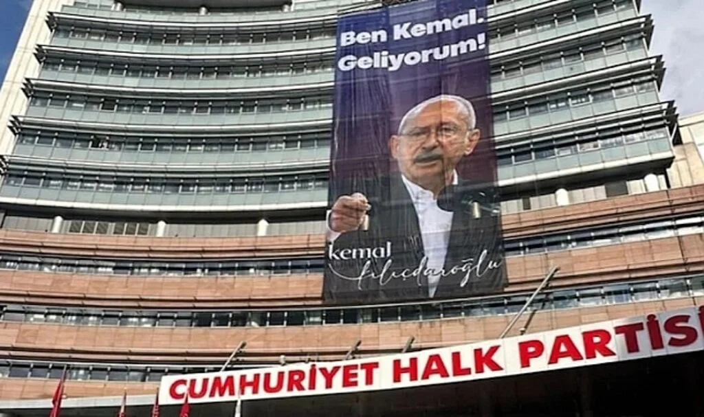 Kılıçdaroğlu’nun O Sözleri, CHP Genel Merkezi’ne Asıldı