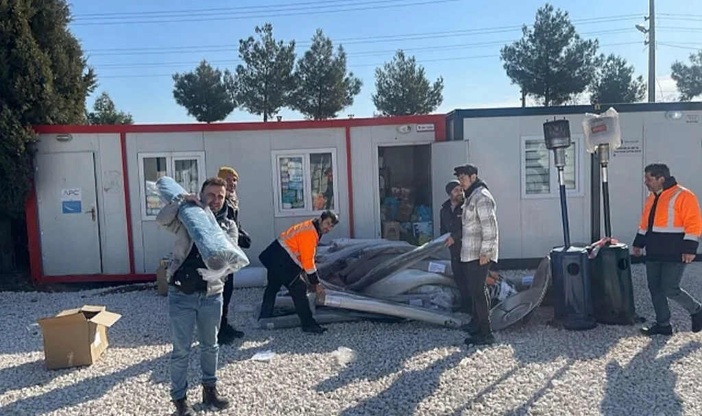 MCR Grup'un 'Gönüllü Ekibi' Deprem Bölgesinde