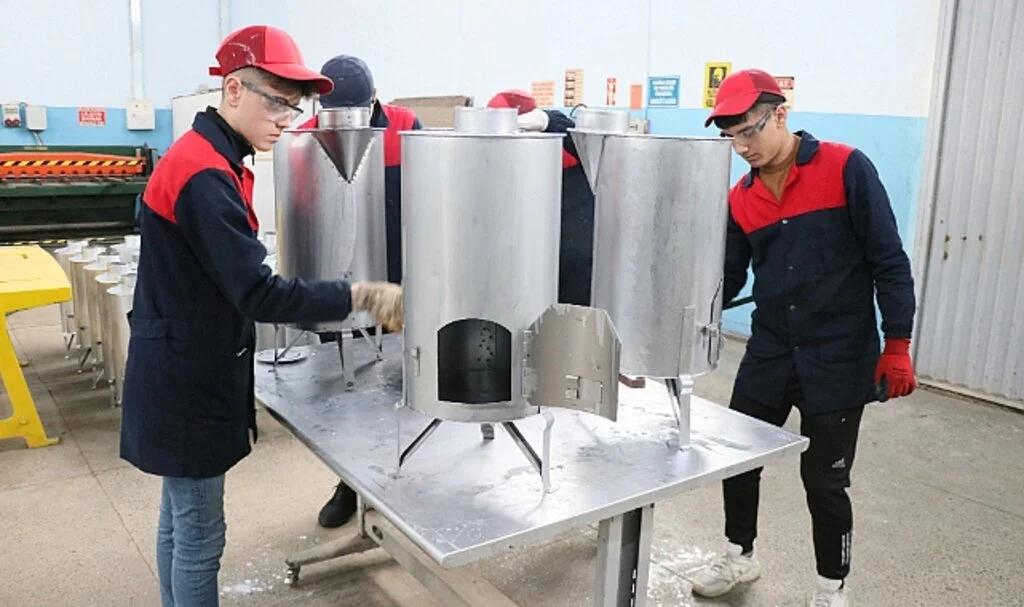 Samsun'da Meslek Liselerinde Depremin Yaralarını Sarmak İçin Yoğun Mesai