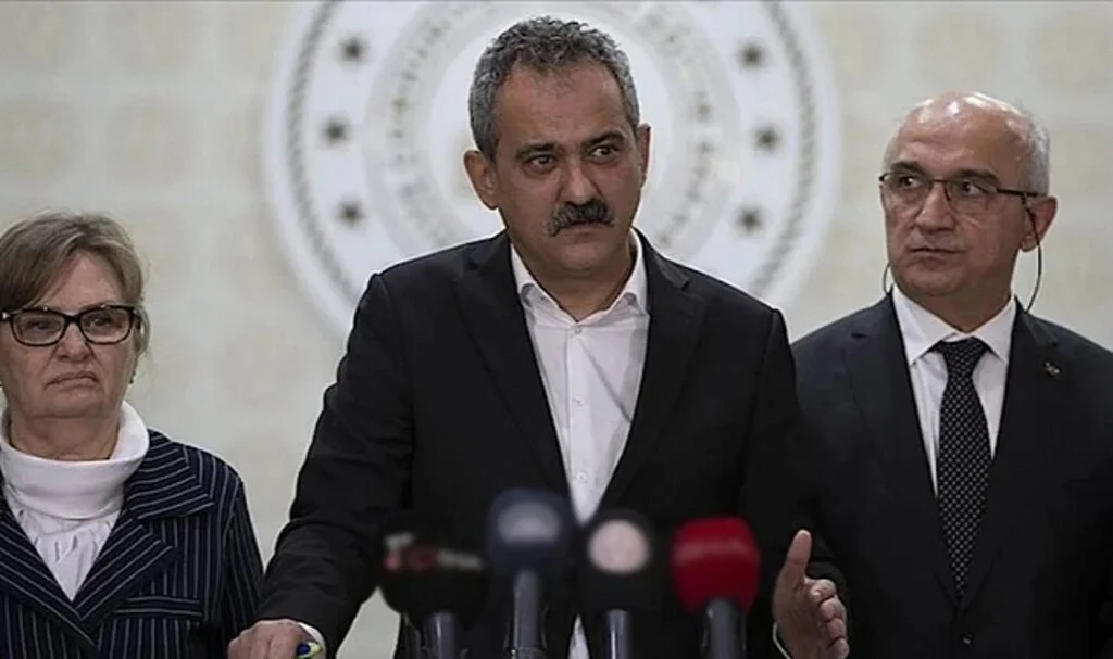 Milli Eğitim Bakanı Mahmut Özer’den ‘Taşımalı Eğitim’ Açıklaması