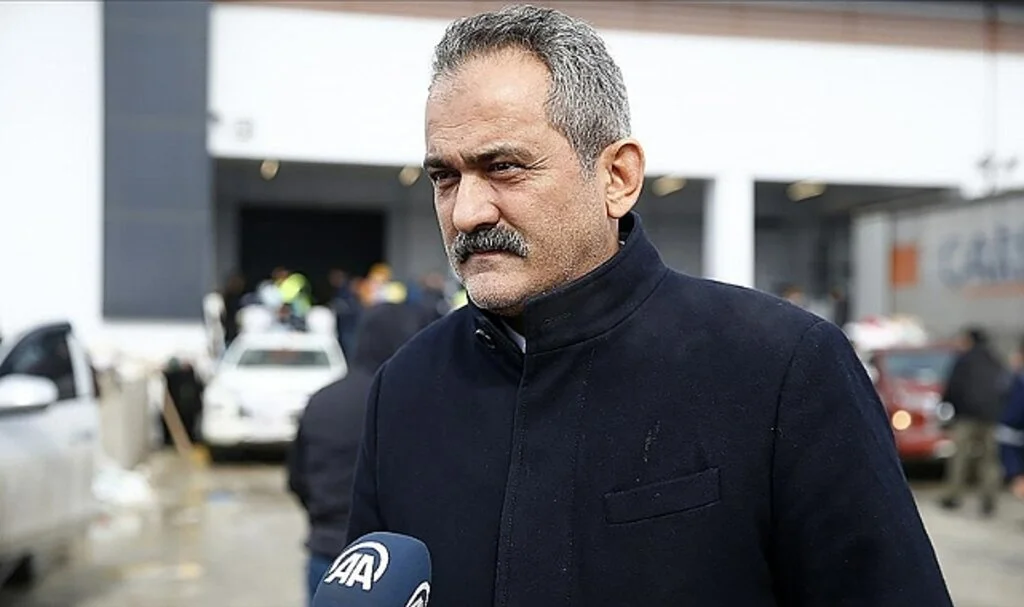 Milli Eğitim Bakanı Özer: 10 İlde 450 Bin Kişiye Konaklama Hizmeti Veriyoruz