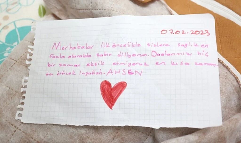 Minik Yüreklerden Duygulandıran Mektuplar