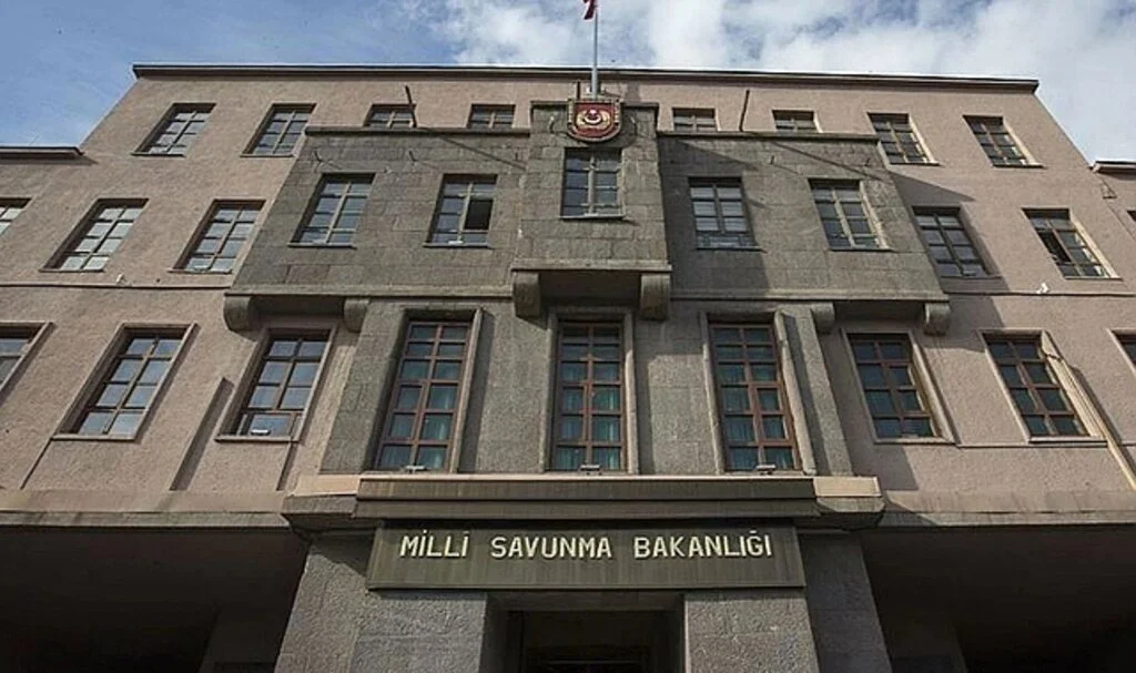 MSB: 3 Şehidimiz Var, Birliklerde Yoklamaları Alıyoruz