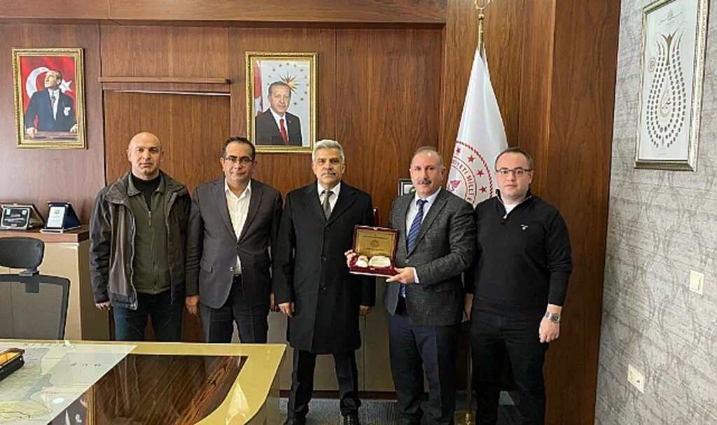 Müdür Özen Veda Turlarına Başladı 