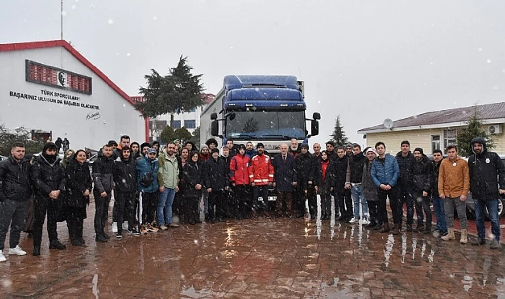OMÜ'nün Yardım  TIR'ı Yola Çıktı 