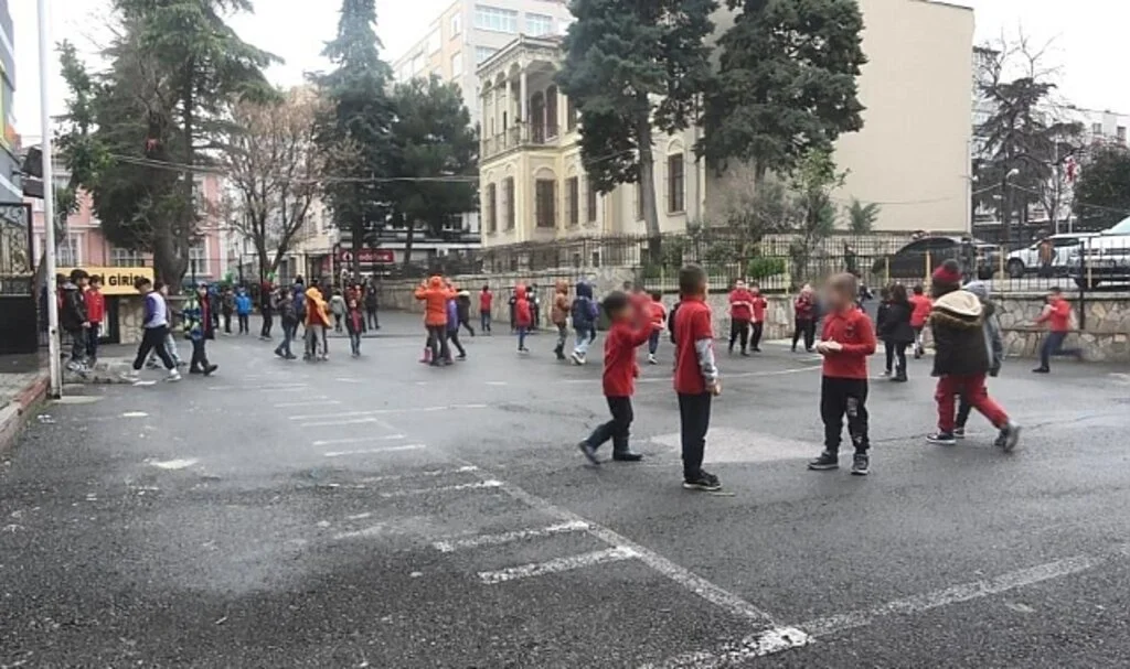 Samsun'da Depremzede 1157 öğrenci dersbaşı yaptı 