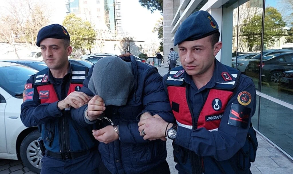 Samsun'da Ayakkabı Tabanında Uyuşturucu Sevkiyatı 